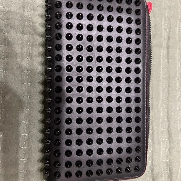 Christian louboutin black spikes Wallet - Picture 2 of 8